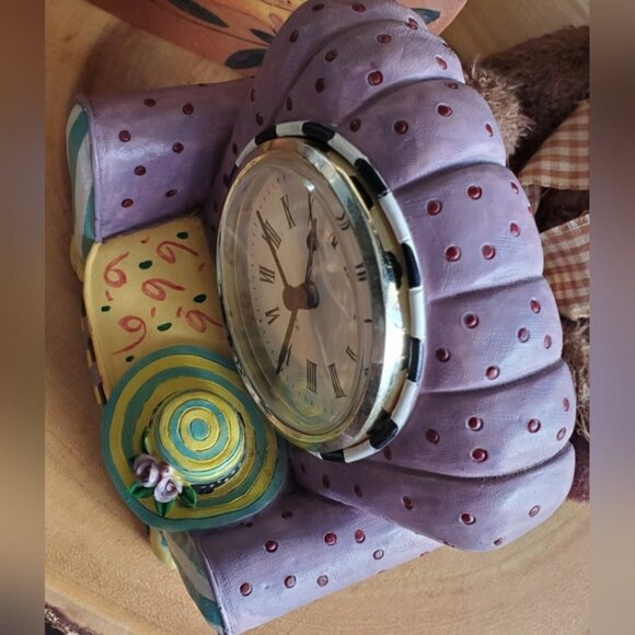 Cute Mary Engelbreit Clock - Picture 5 of 7